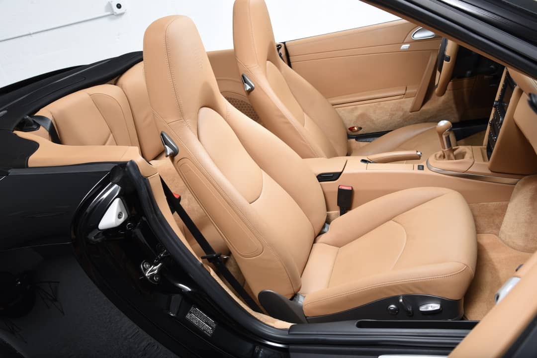 2011 Porsche 911 Carrera 4S — photo 6
