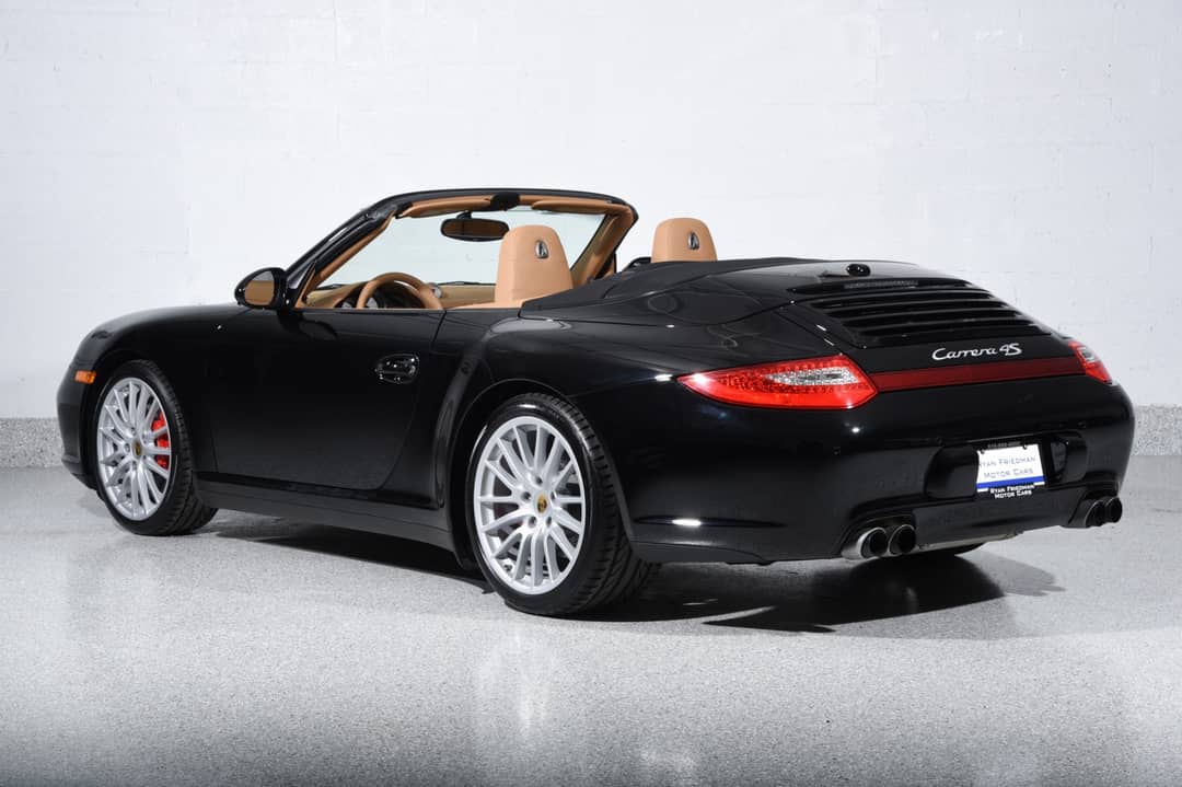 2011 Porsche 911 Carrera 4S — photo 10