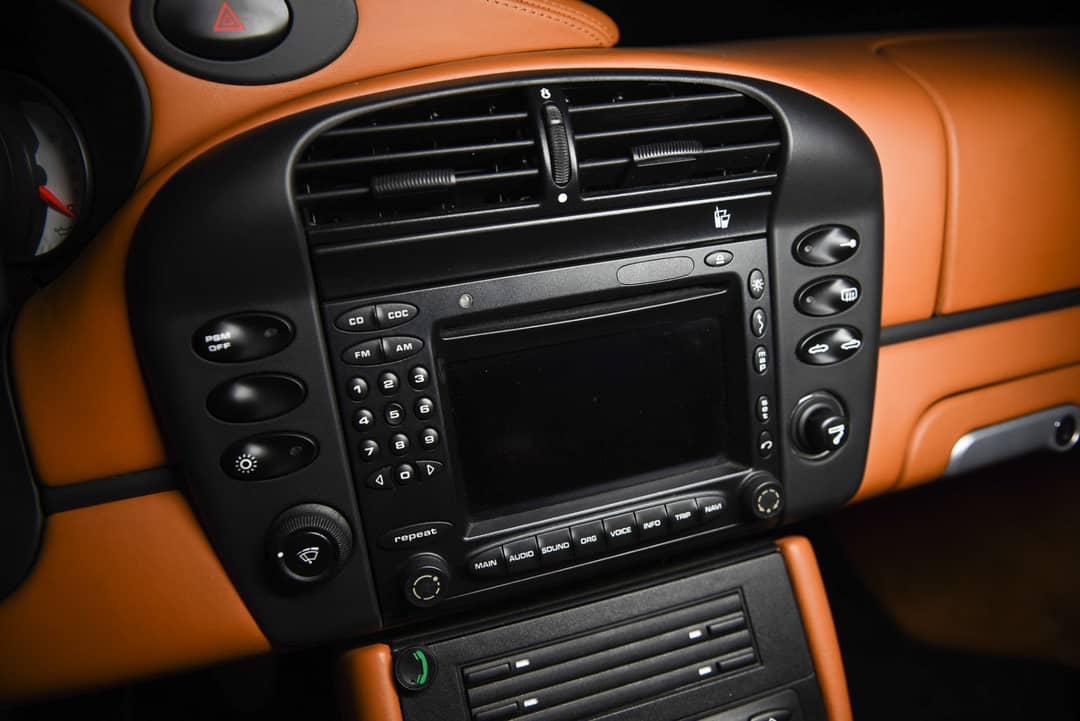 2004 Porsche 911 Carrera 4S — photo 11