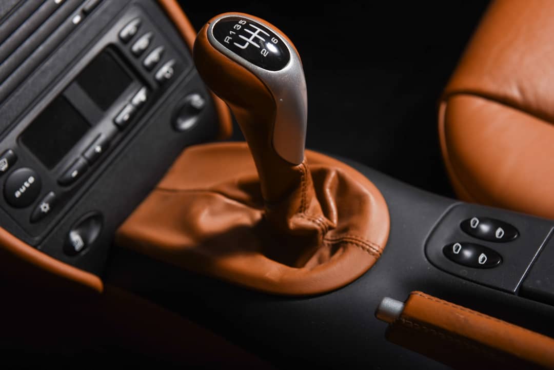 2004 Porsche 911 Carrera 4S — photo 8