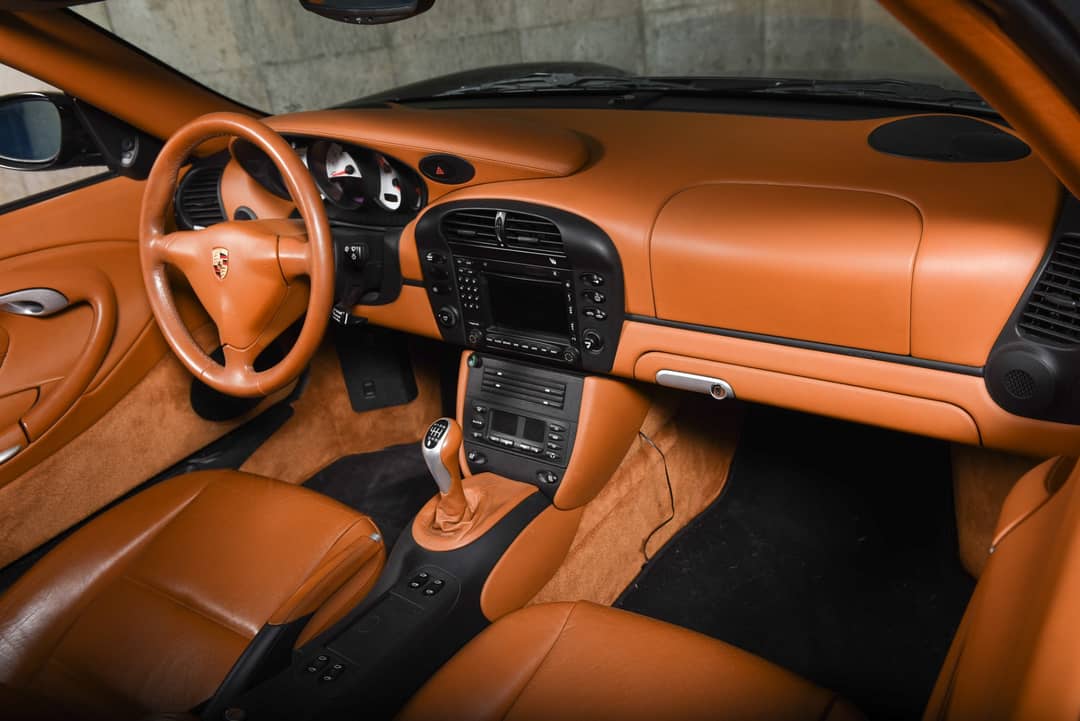 2004 Porsche 911 Carrera 4S — photo 9