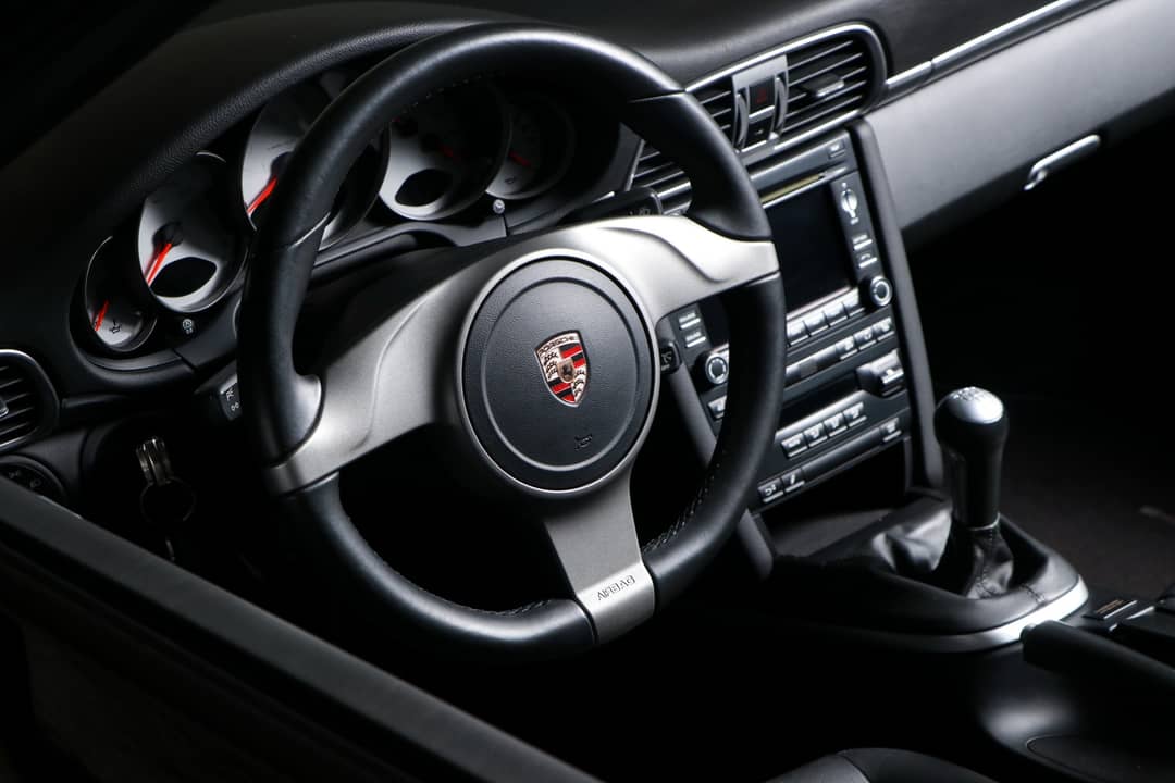2010 Porsche 911 Carrera 4S — photo 2