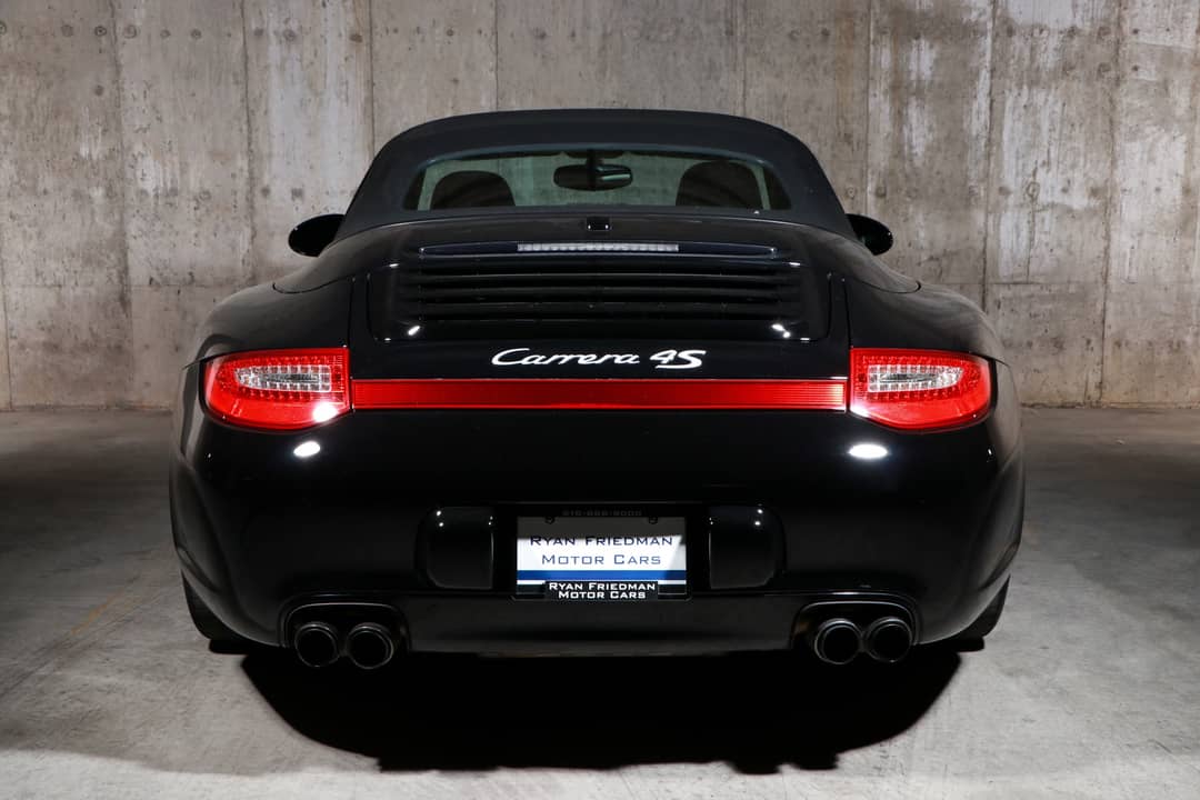 2010 Porsche 911 Carrera 4S — photo 15