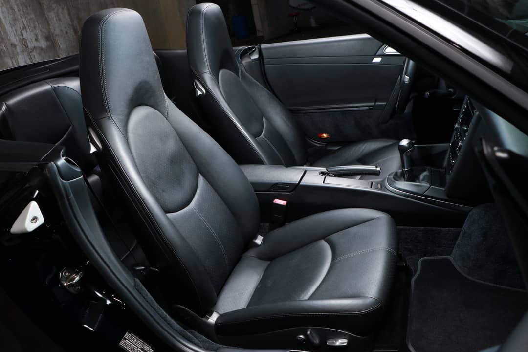 2010 Porsche 911 Carrera 4S — photo 7