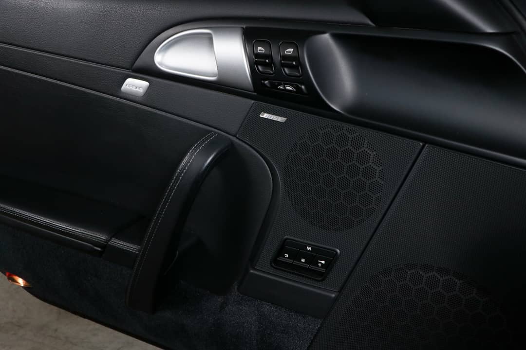 2010 Porsche 911 Carrera 4S — photo 9