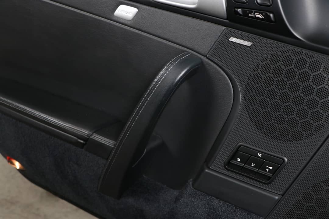 2010 Porsche 911 Carrera 4S — photo 10