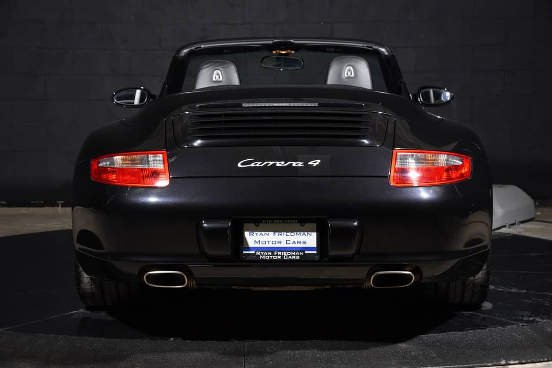 2006 Porsche 911 Carrera 4 — photo 11