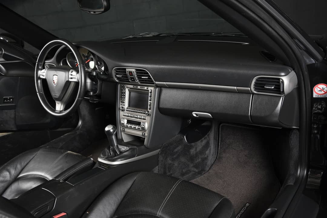 2006 Porsche 911 Carrera 4 — photo 15