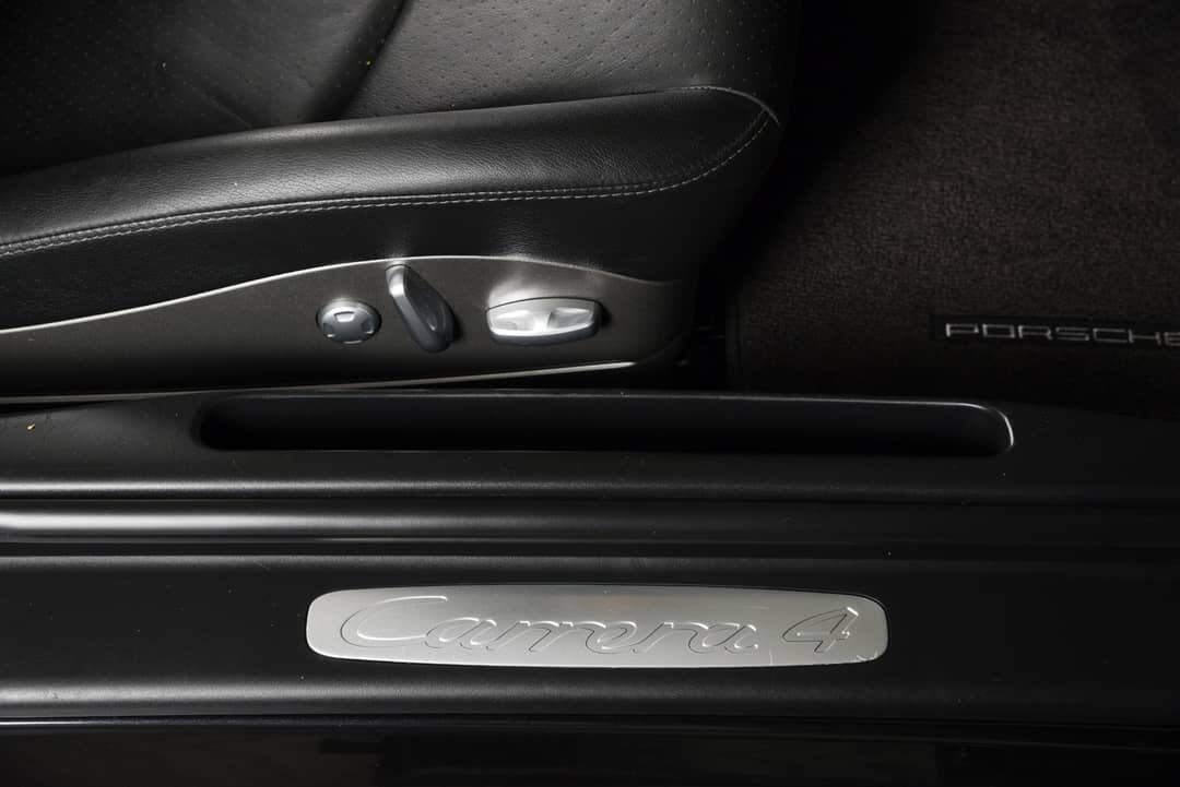 2006 Porsche 911 Carrera 4 — photo 17