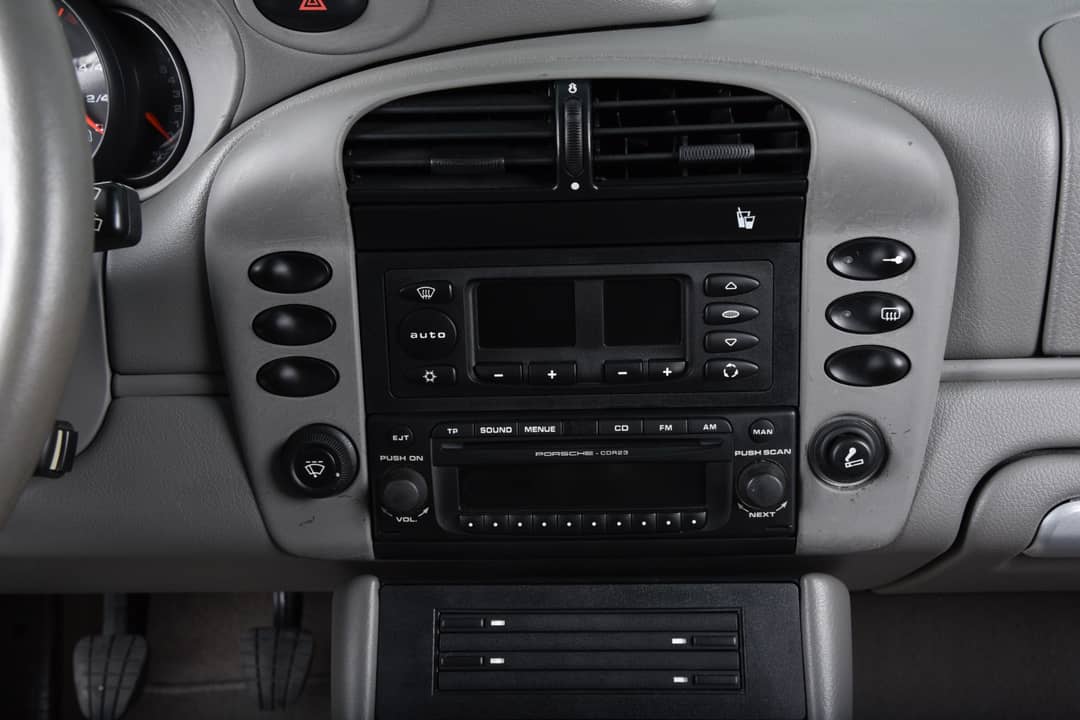 2004 Porsche 911 Targa — photo 21