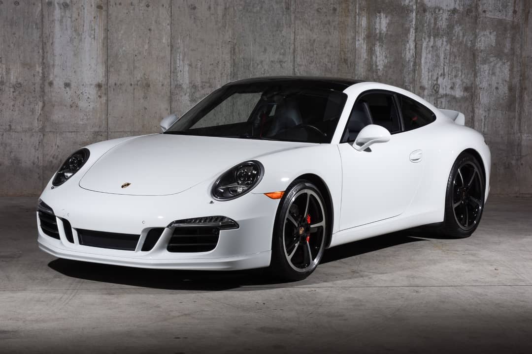 2015 Porsche 911 Carrera S — photo 2
