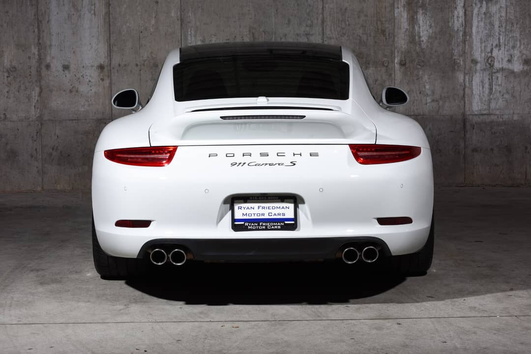 2015 Porsche 911 Carrera S — photo 12