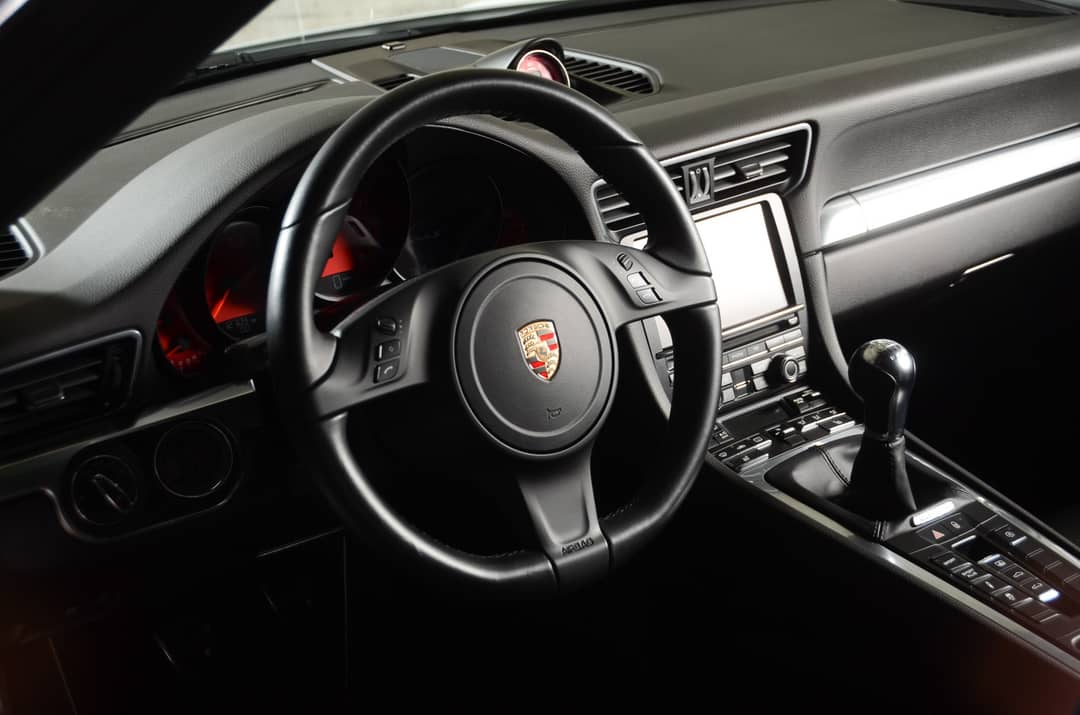 2015 Porsche 911 Carrera S — photo 16