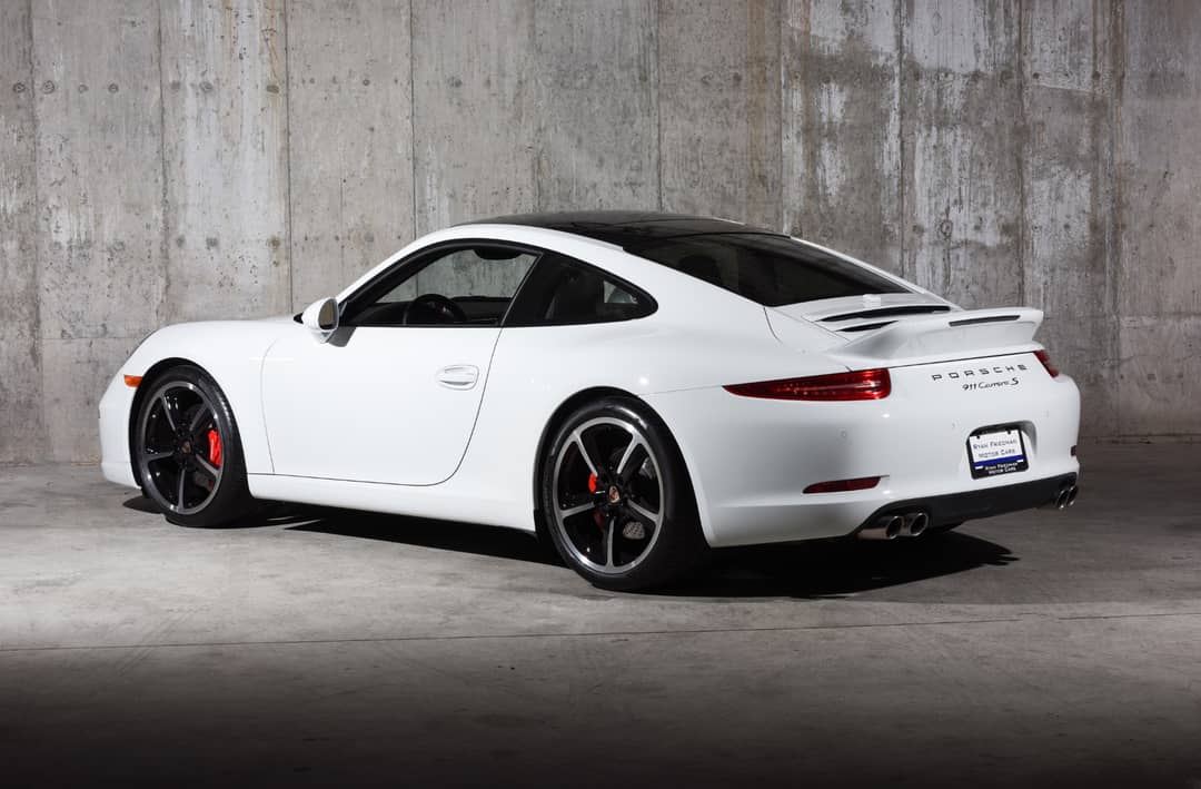 2015 Porsche 911 Carrera S — photo 3