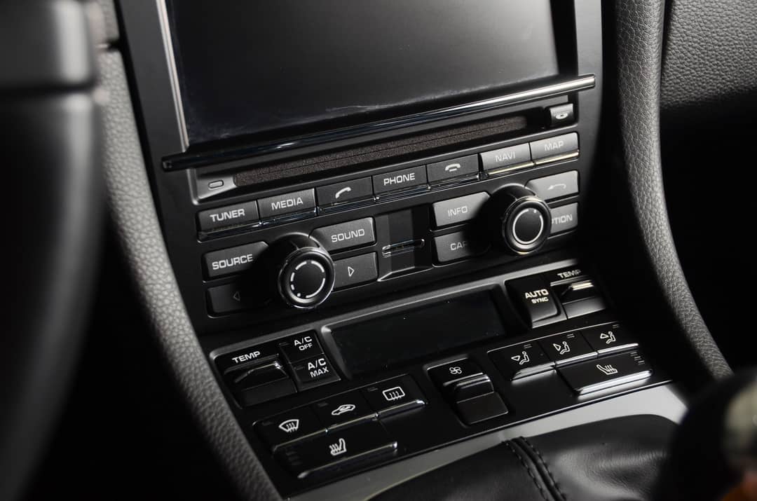 2015 Porsche 911 Carrera S — photo 24