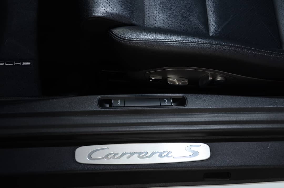 2015 Porsche 911 Carrera S — photo 28