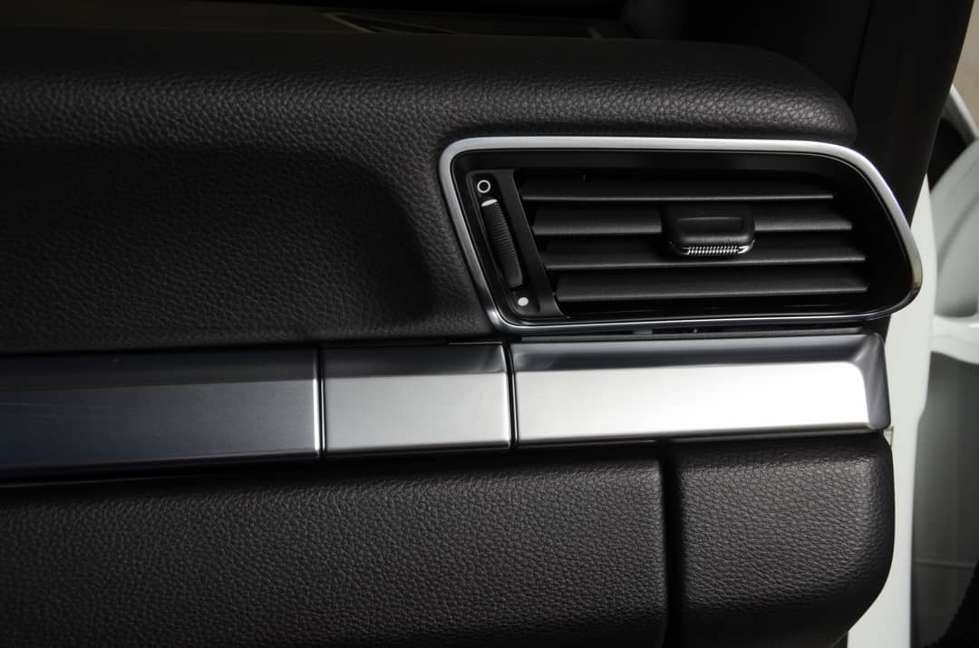 2015 Porsche 911 Carrera S — photo 30