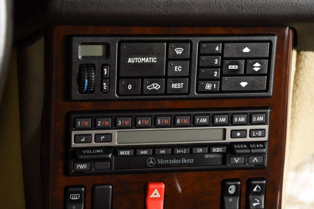 1993 Mercedes-Benz 500-Class 500 SL — photo 20