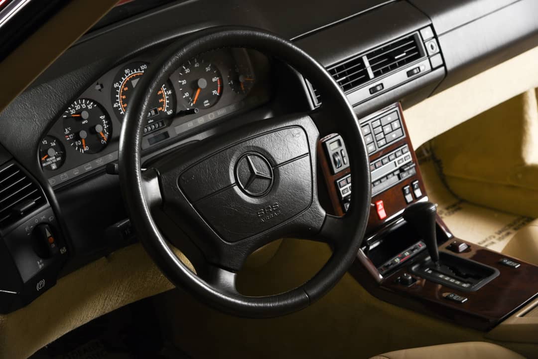 1993 Mercedes-Benz 500-Class 500 SL — photo 4