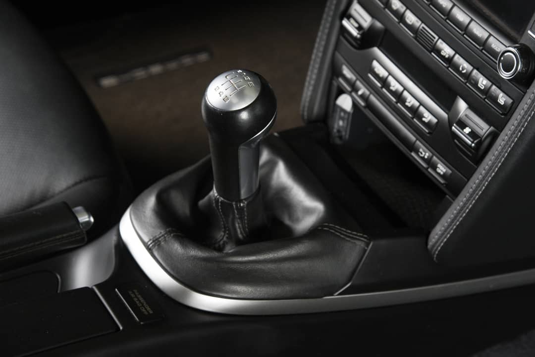 2010 Porsche 911 Carrera 4S — photo 25