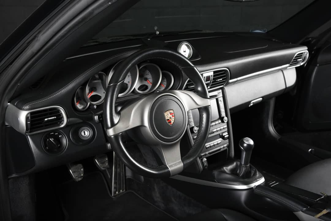 2010 Porsche 911 Carrera 4S — photo 4
