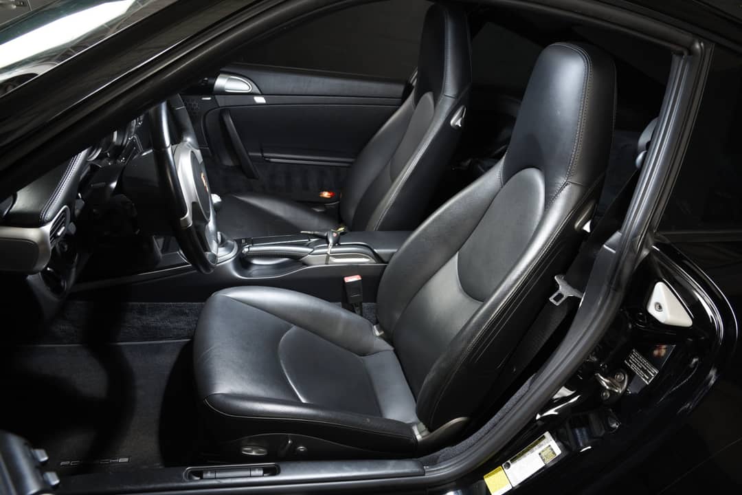 2010 Porsche 911 Carrera 4S — photo 5