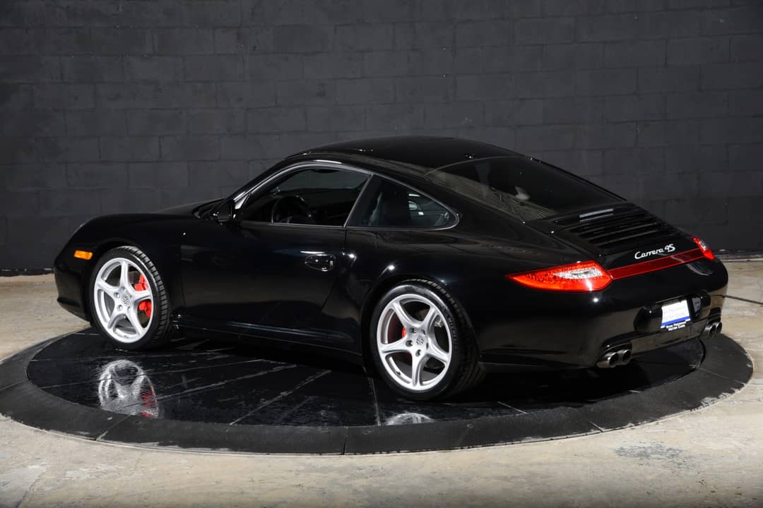 2010 Porsche 911 Carrera 4S — photo 8