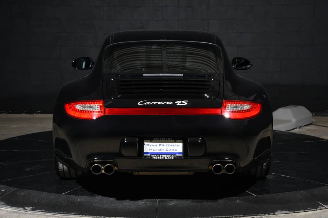 2010 Porsche 911 Carrera 4S — photo 9