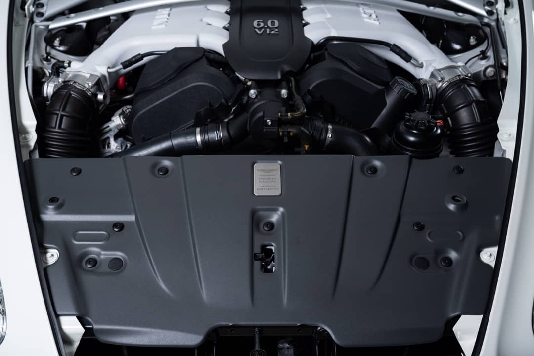 2017 Aston Martin V12 Vantage S — photo 27