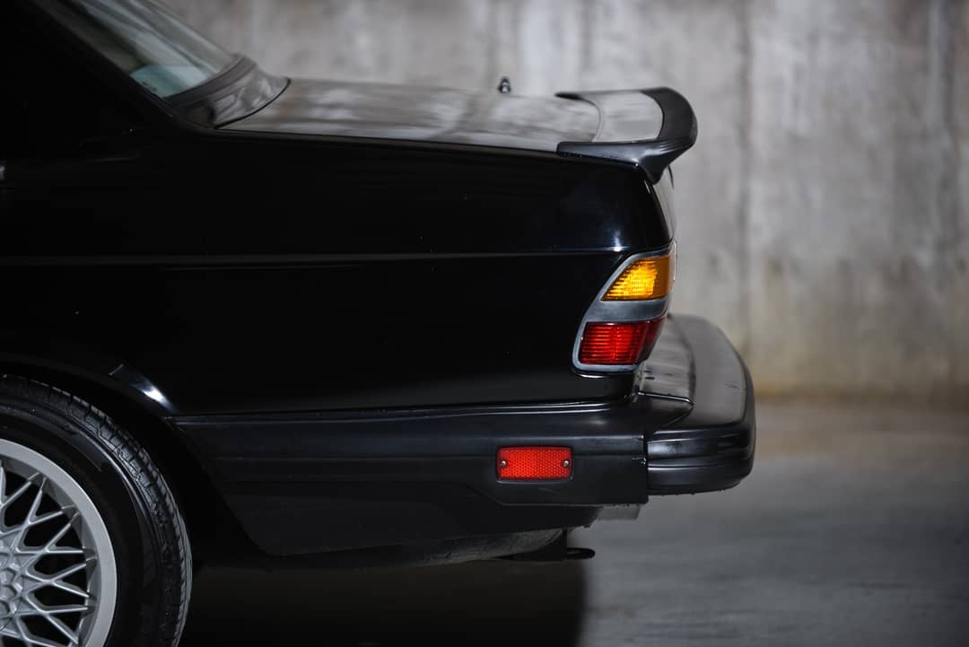 1988 BMW M5 — photo 12