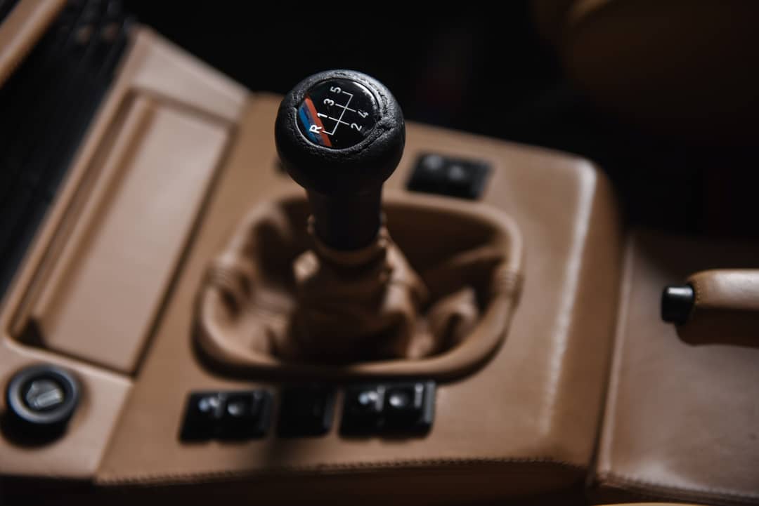 1988 BMW M5 — photo 27