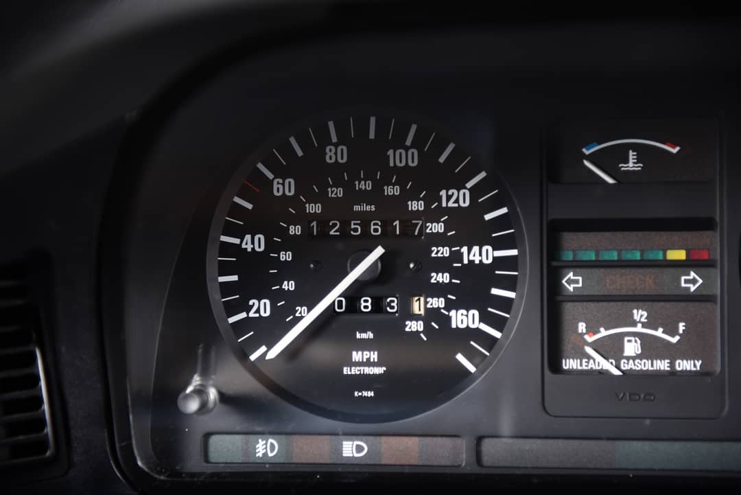 1988 BMW M5 — photo 35