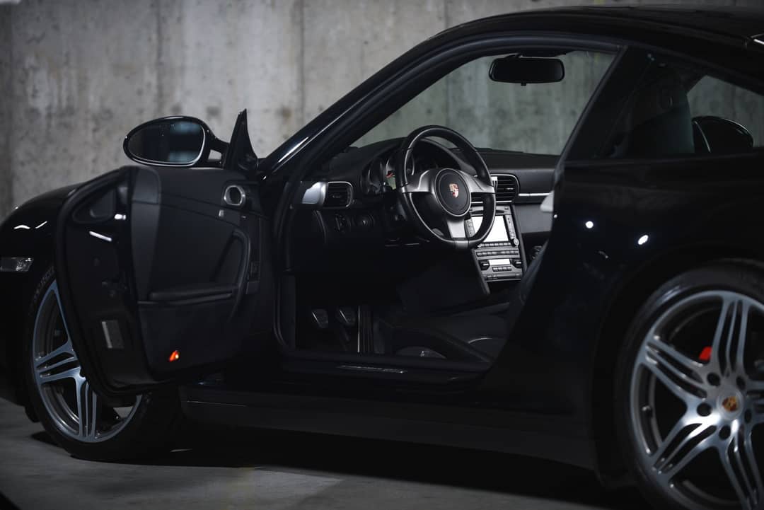 2010 Porsche 911 Carrera 4S — photo 13