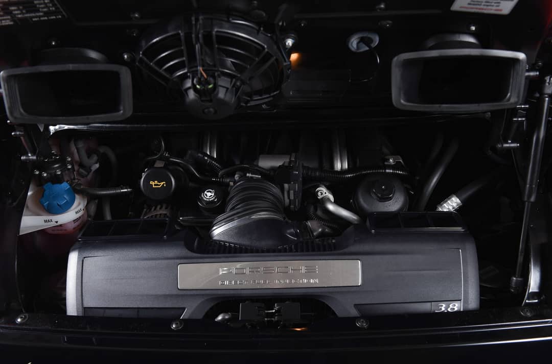 2010 Porsche 911 Carrera 4S — photo 14