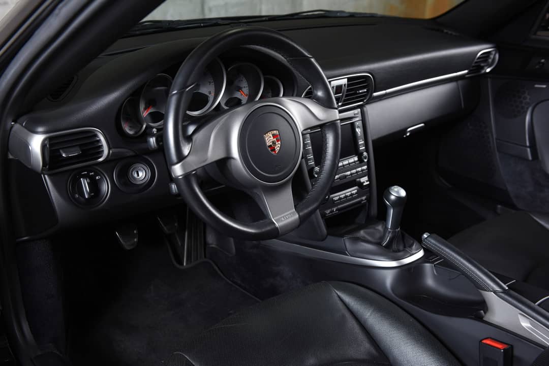 2010 Porsche 911 Carrera 4S — photo 15