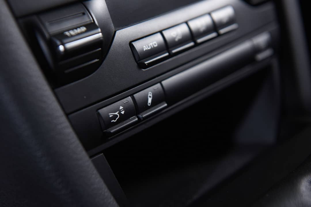 2010 Porsche 911 Carrera 4S — photo 19
