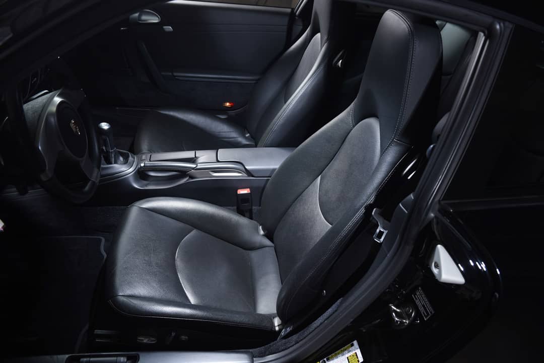 2010 Porsche 911 Carrera 4S — photo 24