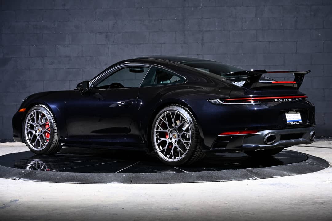 2024 Porsche 911 Carrera S — photo 9