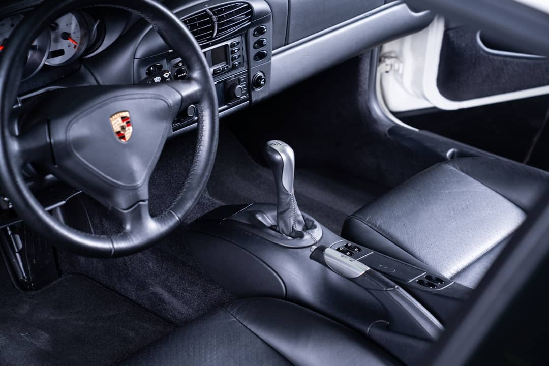 2001 Porsche 911 GT2 — photo 6