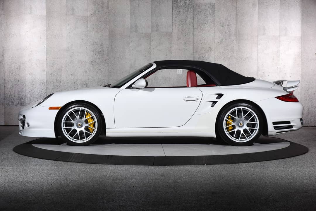 2012 Porsche 911 Turbo S — photo 24