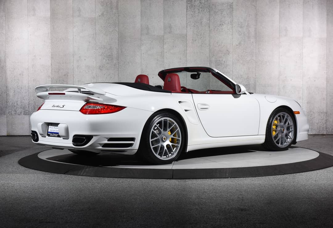2012 Porsche 911 Turbo S — photo 35