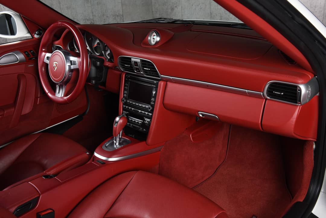 2012 Porsche 911 Turbo S — photo 46