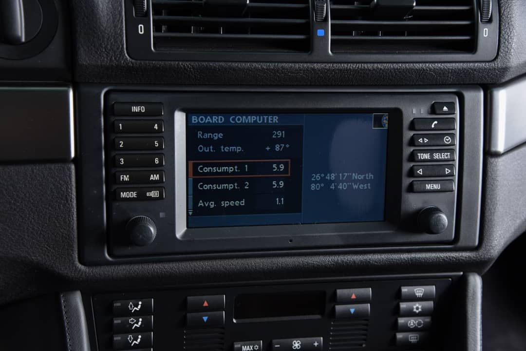 2003 BMW M5 — photo 22