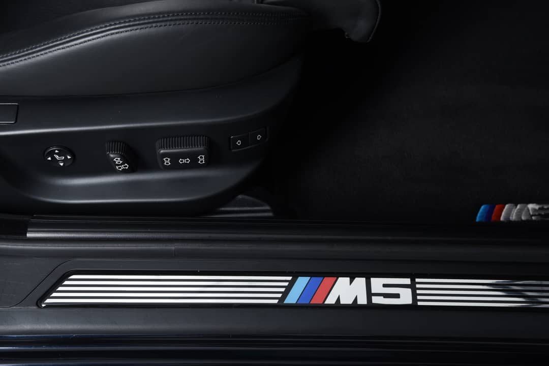 2003 BMW M5 — photo 23