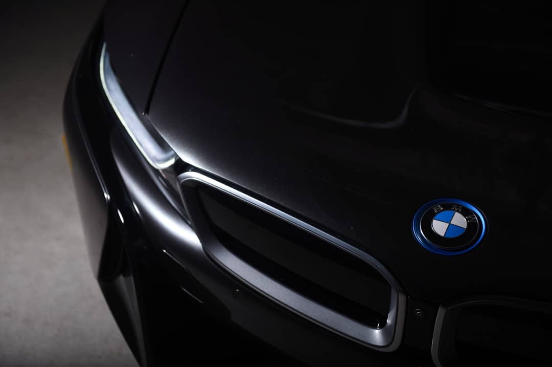 2019 BMW i8 — photo 12