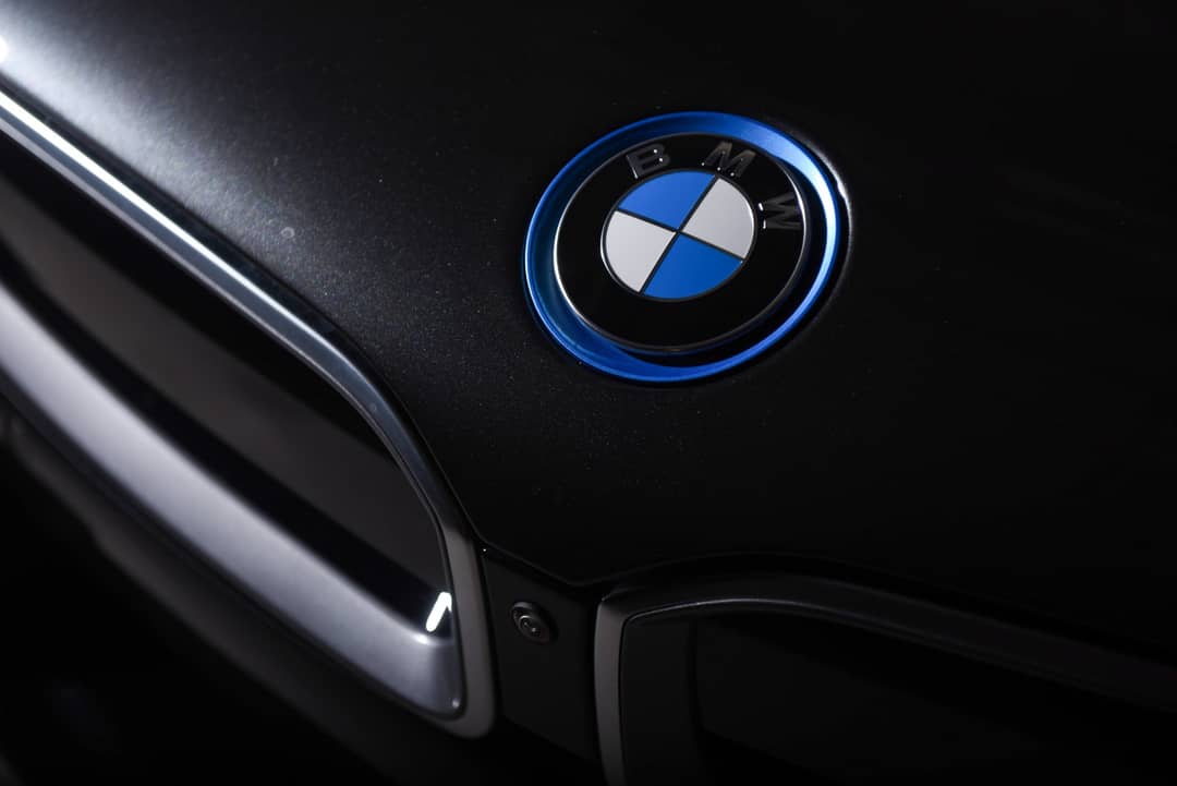 2019 BMW i8 — photo 13