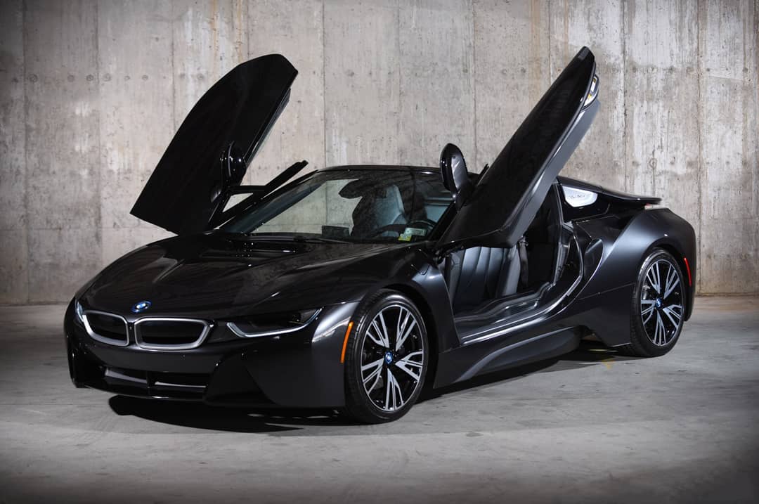 2019 BMW i8 — photo 15