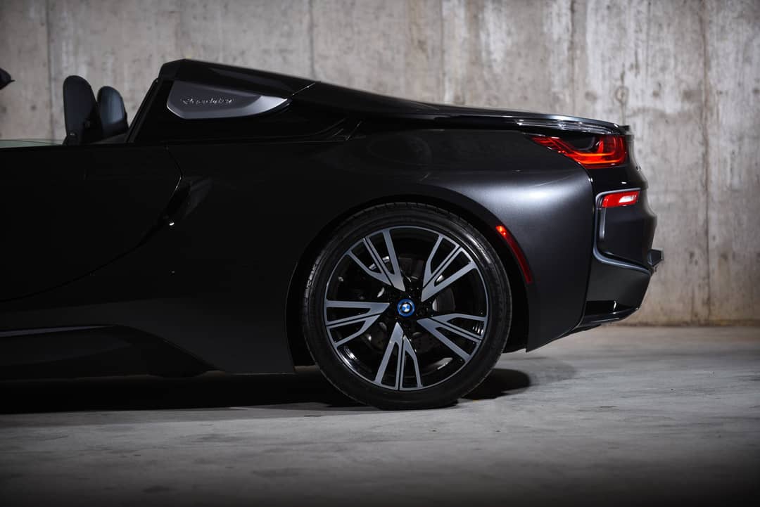 2019 BMW i8 — photo 20