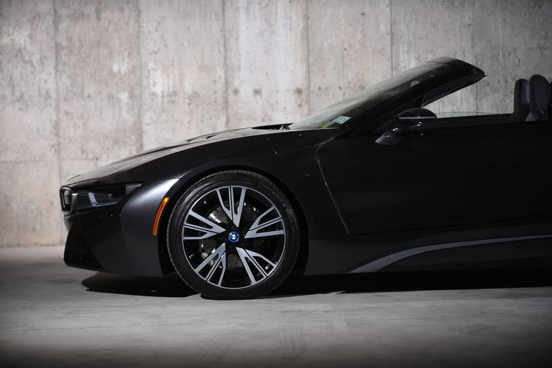 2019 BMW i8 — photo 22