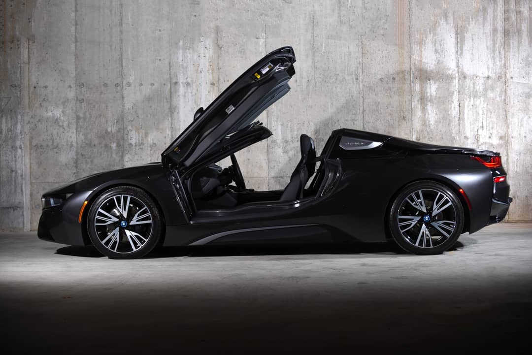 2019 BMW i8 — photo 23